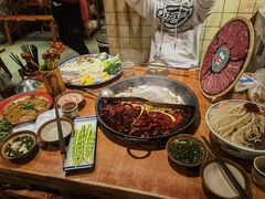 -周小明火锅(黑金冠社区店)