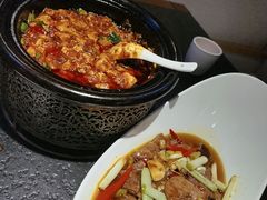 -万重锦·人文川菜馆(骡马市店)