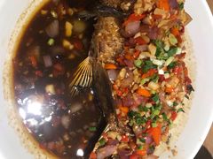 香煎鲫鱼-费大厨辣椒炒肉(新城吾悦广场店)