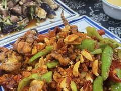 -八两八金·莱芜特色炒鸡(市南漳浦路店)