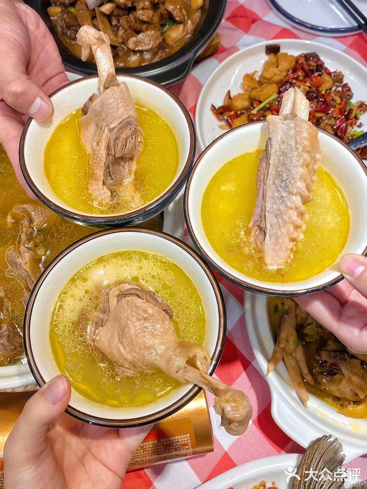 泉州这家农家菜hinhinhin好吃[流泪]鸭汤好喝哭！