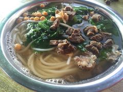 -螺满地螺丝粉