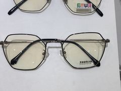 -中国丹阳眼镜城