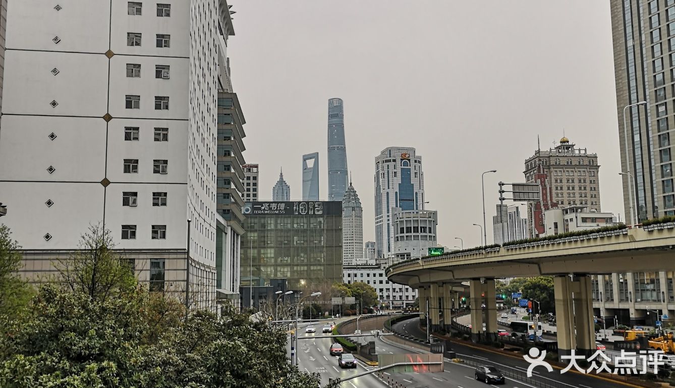 想知道这是在什么地方可以给我留言