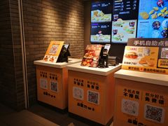 -麦当劳(伟城广场店)