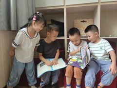 -童学馆·诗书礼乐少儿国学(光谷天地店)