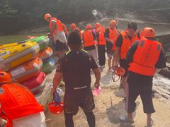 -安吉龙王山峡谷漂流