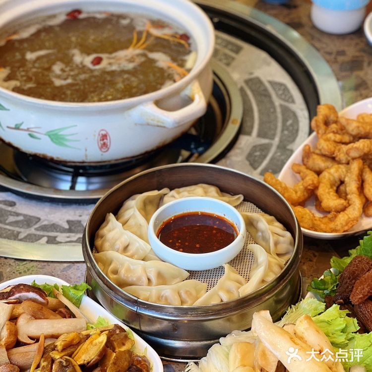 到了大理 那肯定要炫个野生菌火锅🍲 