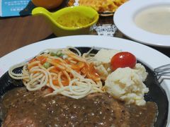 -豪客来牛排(空港华联店)