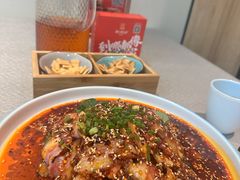 -有红鸡毛店·川菜(建设路店)