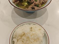 -犇逸·乐山跷脚牛肉·四川现炒(览海店)