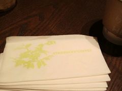 -星巴克臻选(南京金茂览秀城店)