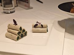 豆皮马兰头-扬州香格里拉·香宫中餐厅
