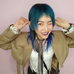 -变画·发型STUDIO