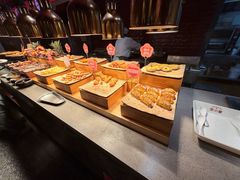 -芝小官毛肚火锅海鲜自助(苏州吴江区万宝店)