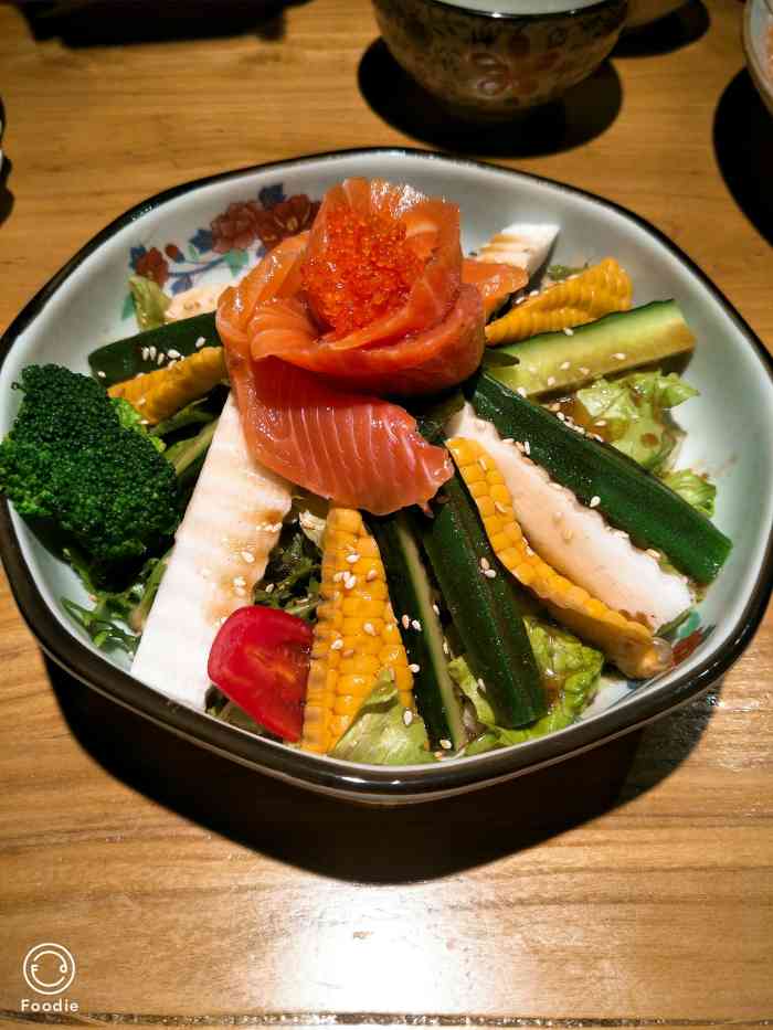 海豹先生日本料理-"东西好吃,干净.三文鱼新鲜.价格不贵.感.