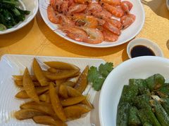 -鹏城人家海鲜酒家·23年老字号(较场尾店)