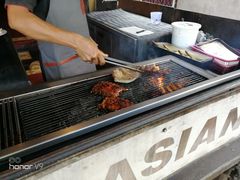 -Pundi Pundi Restaurant
