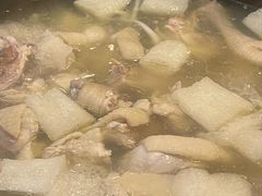 -烹然四季椰子鸡火锅(团结湖总店)