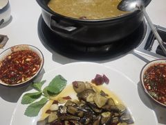 -罗记又添缘竹荪山药鸡·野生菌火锅(西园南路店)