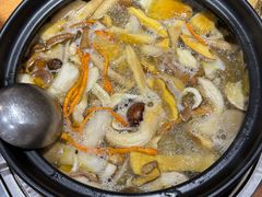-菌之家·专业纯野生菌火锅·特色炒菌