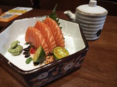 -8PINTS八品脱·日料·烧鸟·精酿小酒馆(莘庄店)