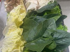 -红鼎豆捞·非遗鲍皇汤火锅(宝丰路店)