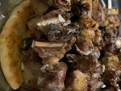 -烤肉小伙烤肉店