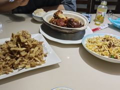 -老码头黑皮肘子锅包肉(赣水路店)