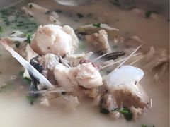 -雪野鱼头大王邢府公老店(雪野湖店)