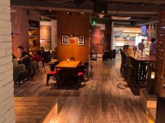 -JINNS锦时 steak&pizza(浸信会礼拜堂旧址店)