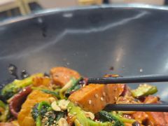 -醉人椒麻辣香锅(王府井喜悦店)