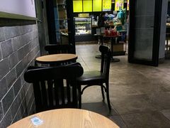 用餐区-星巴克(广州动漫星城东区店)