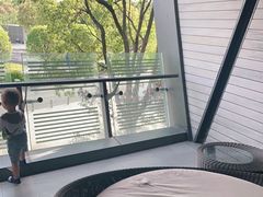 -上海滴水湖皇冠假日酒店