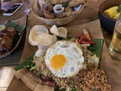 印尼式炒飯-Naughty Nuri’s Phuket