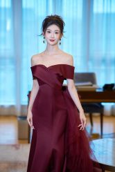 -欣薇婚纱(新源乐汇城店)