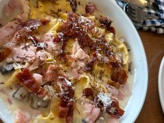 培根蘑菇手工宽面-ROAST coffee & eatery