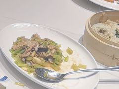 -小渔莊•地道胶东菜(旅游路万象省博物馆店)