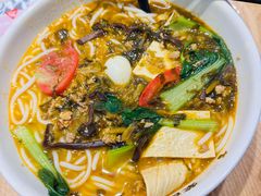 -蒙自源米线大王(花园城商场店)