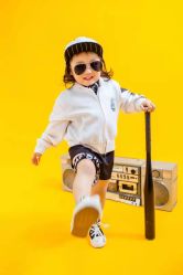 -巴黎时尚婚纱摄影(南汇店)