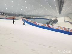 -哈尔滨热雪奇迹