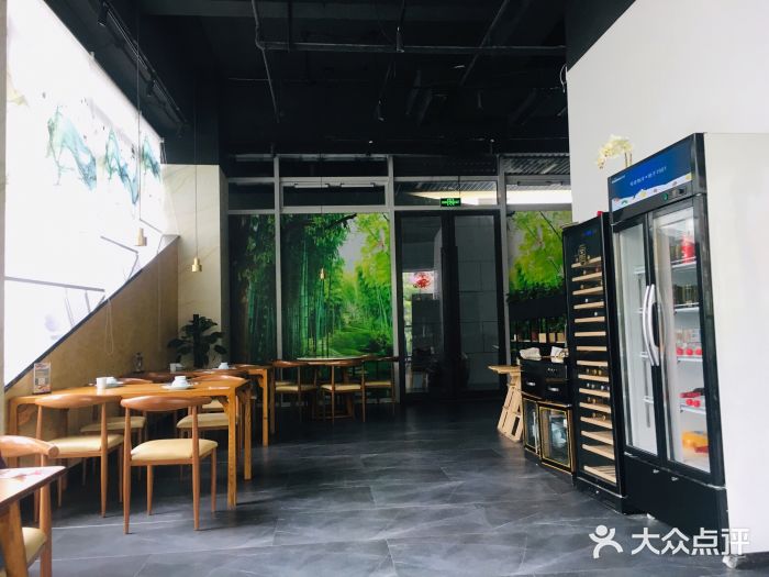 螃牛记创意火锅图片