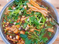 -柳州肥姨妈大骨螺蛳粉(老闵行店)