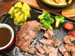 牛排-必胜客(WOW中央公园店)