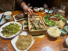 -一群羊手扒肉·火锅·早茶(远东公寓店)