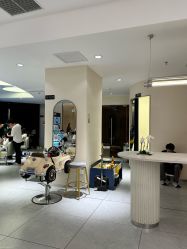 -PE SALON