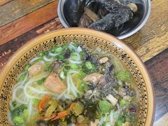 -正宗李家土鸡米线店