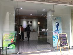 门面-榕树上·瑜伽普拉提