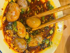 -拈签一笑黄牛肉辣卤串串