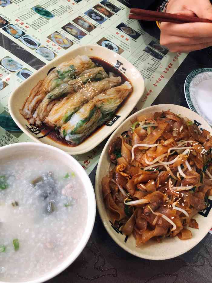 繁荣街美食（繁荣美食街菜谱）《繁荣美食街攻略》